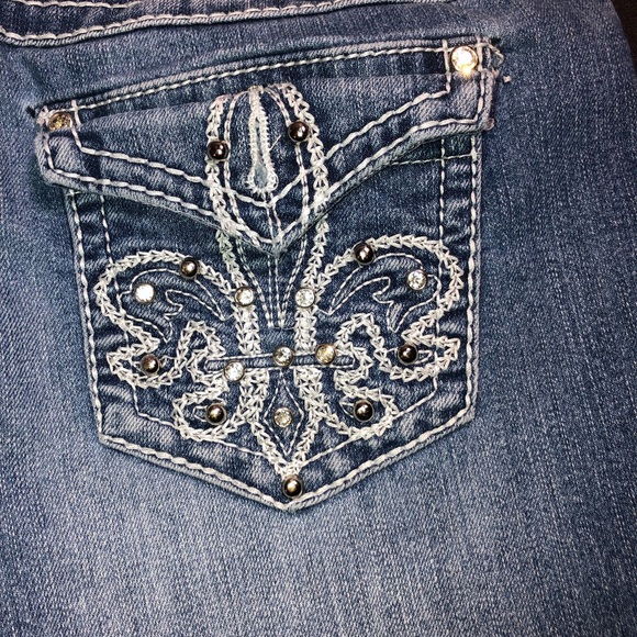 Jeans - Picture 8 of 8